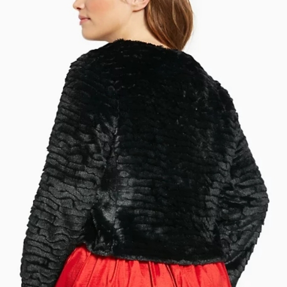 NWOT Torrid Cropped Faux Fur Leopard lined jacket size 2 - Picture 3 of 6